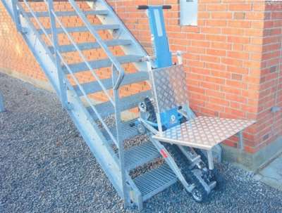 Trappeklatrer med lad i Aalborg nær Hals